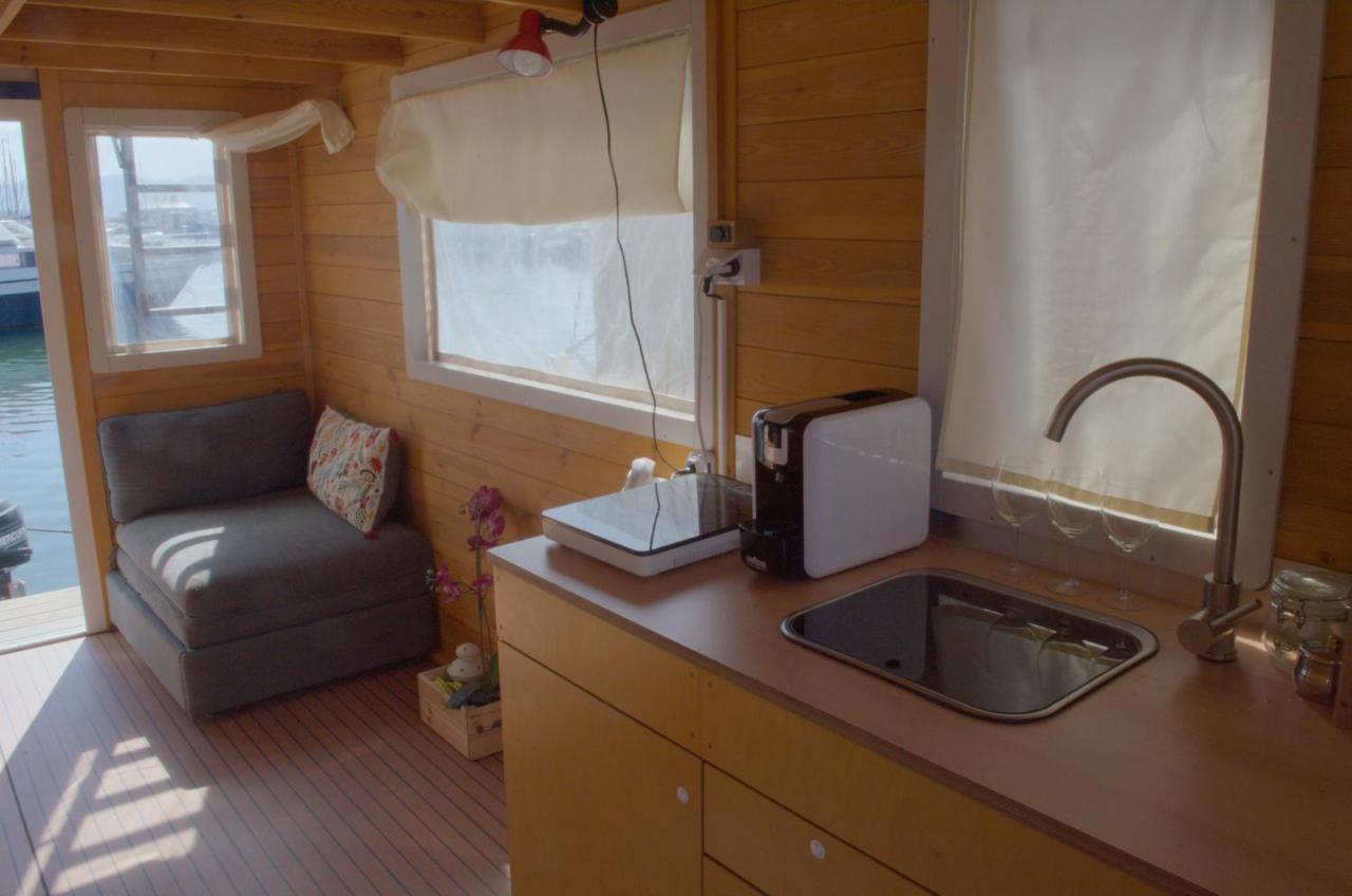 Houseboat Cagliari Hotel Luaran gambar