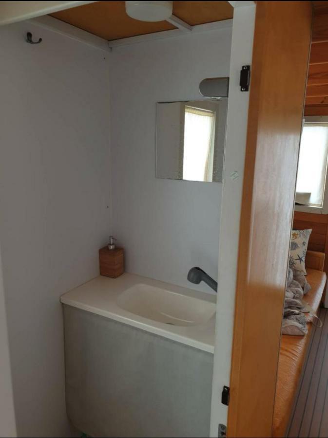 Houseboat Cagliari Hotel Luaran gambar